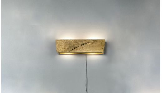 Tento Modern Rustic Horizontal Plug-in Wall Light