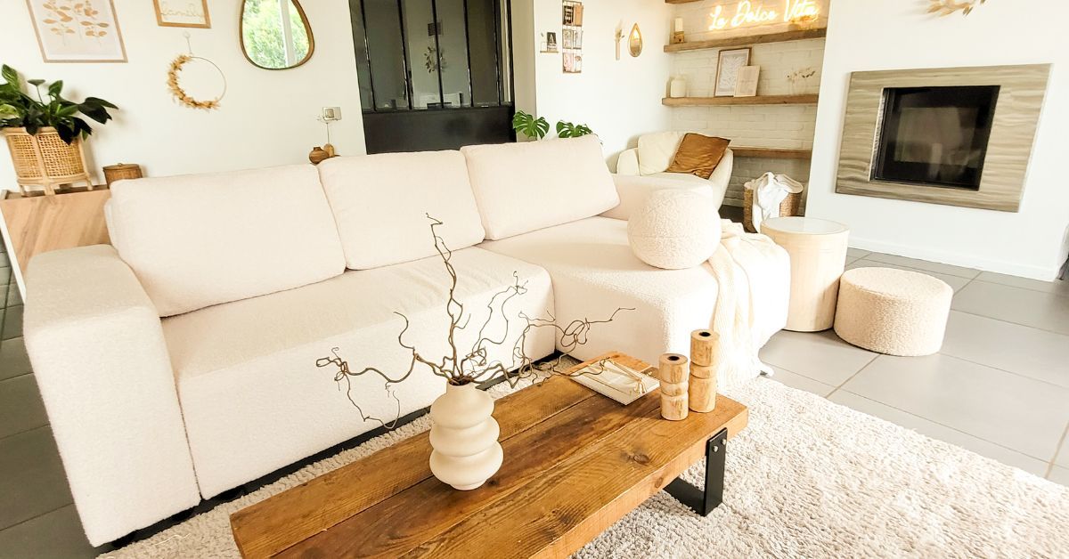 Wooden sofa set for store small living room