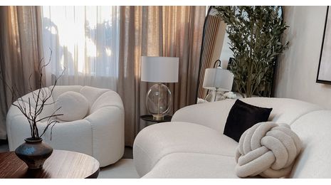 New Mediterranean Style – the warmth of the South in a contemporary living room